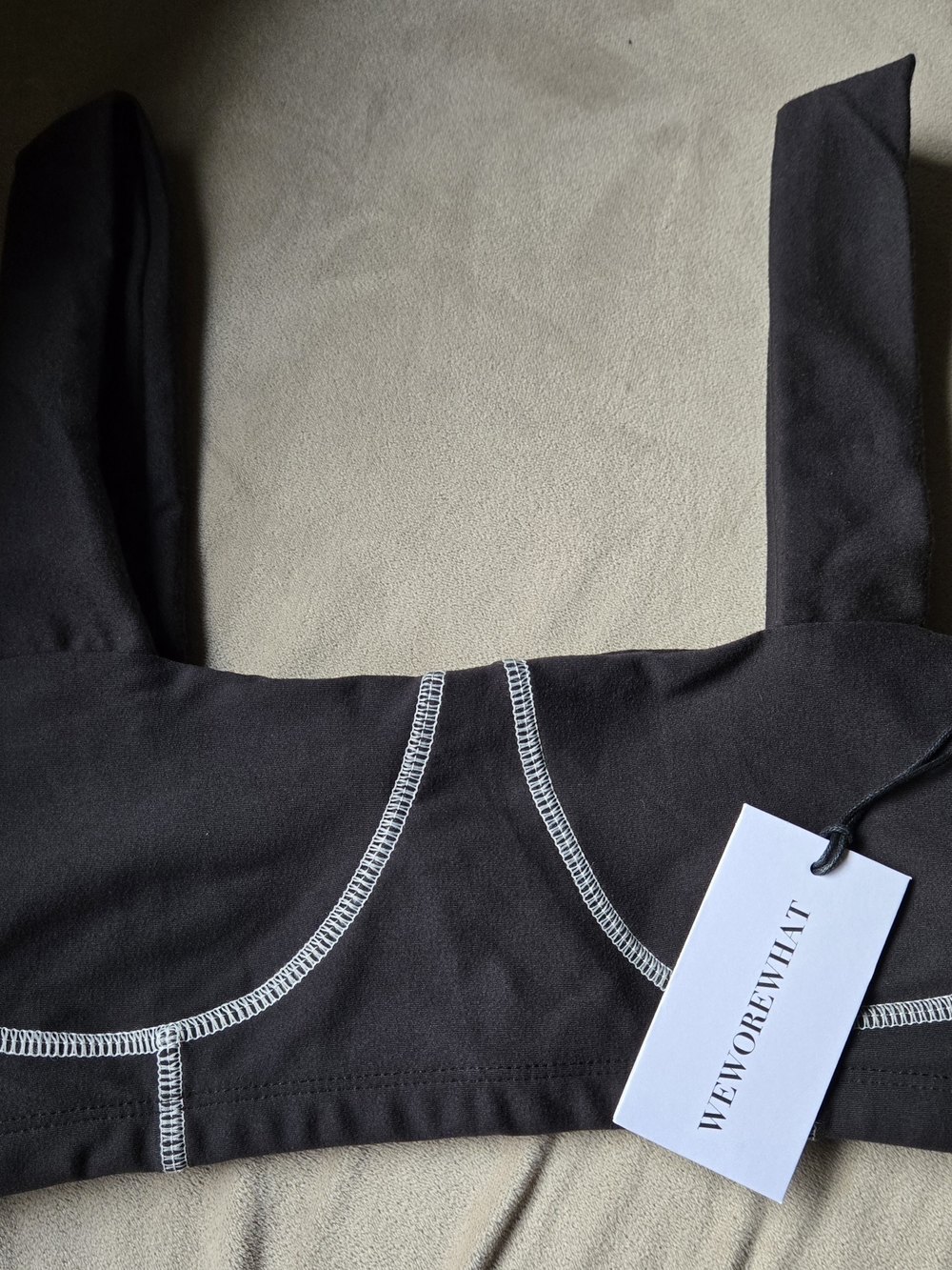 WEWOREWHAT Black Crop Sweater Top with Contrast Stitching